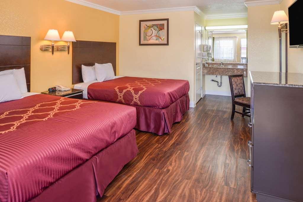 Americas Best Value Inn-Rialto Camera foto