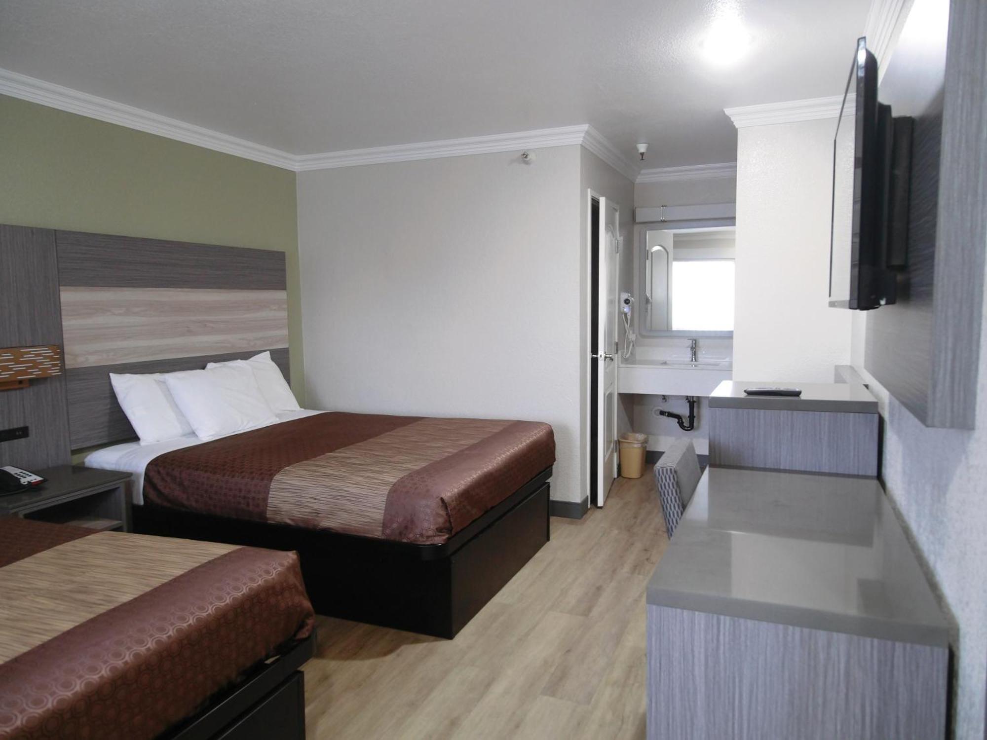 Americas Best Value Inn-Rialto Esterno foto
